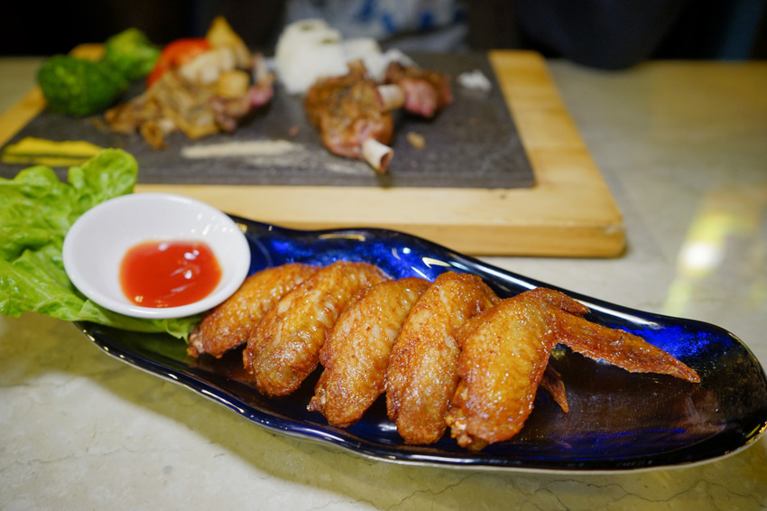 桃園|Sit Down Please西當普利斯時尚餐酒館 藝文特區義大利麵推薦! - 奇奇一起玩樂趣