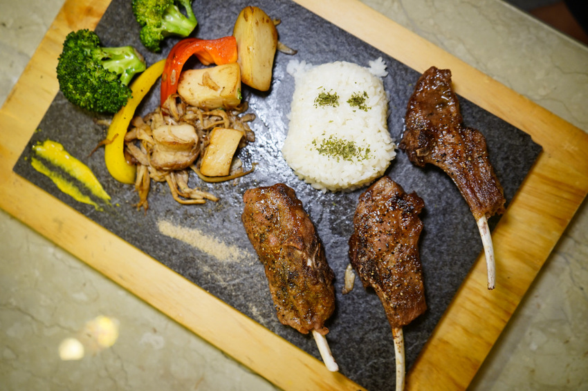 桃園|Sit Down Please西當普利斯時尚餐酒館 藝文特區義大利麵推薦! - 奇奇一起玩樂趣