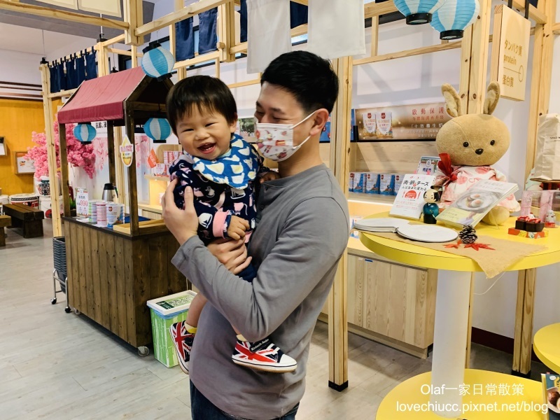 【桃園景點】全台唯一粉紅色大鳥居 蛋寶生技不老村 不用出國就能摸到長壽尊 日式浴衣體驗 免費停車場門票可以抵消費 親子寵物友善觀光工廠 (帶著寶寶去旅行1y3m)