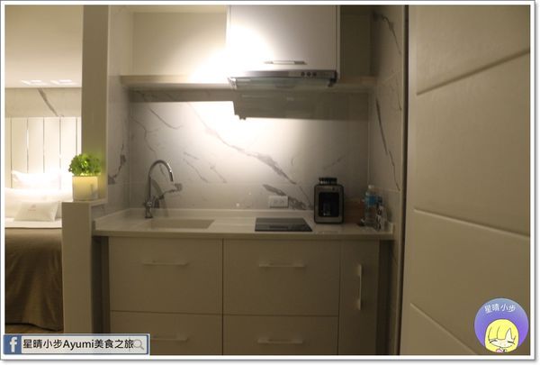 潮旅館：[住宿]►桃園住宿旅館推薦◄168inn集團－潮旅館／潮10人房／潮4人房(KTV)／英國斯林百蘭皇室名床／免費自助早午餐、現烘咖啡，及主廚單點鐵板早餐，現點現做