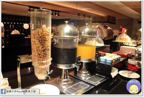 潮旅館：[住宿]►桃園住宿旅館推薦◄168inn集團－潮旅館／潮10人房／潮4人房(KTV)／英國斯林百蘭皇室名床／免費自助早午餐、現烘咖啡，及主廚單點鐵板早餐，現點現做