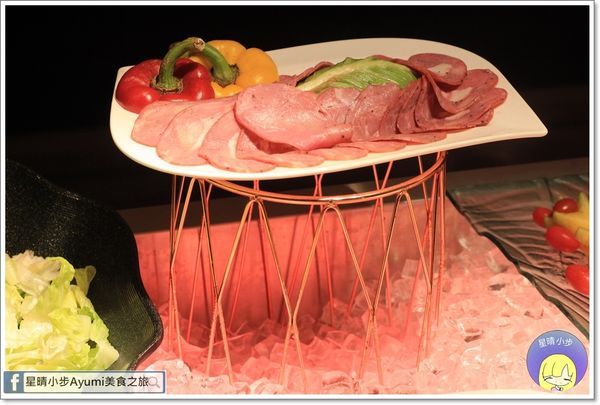 潮旅館：[住宿]►桃園住宿旅館推薦◄168inn集團－潮旅館／潮10人房／潮4人房(KTV)／英國斯林百蘭皇室名床／免費自助早午餐、現烘咖啡，及主廚單點鐵板早餐，現點現做