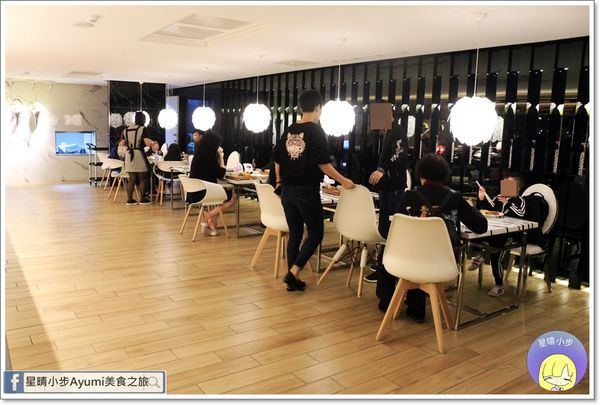 潮旅館：[住宿]►桃園住宿旅館推薦◄168inn集團－潮旅館／潮10人房／潮4人房(KTV)／英國斯林百蘭皇室名床／免費自助早午餐、現烘咖啡，及主廚單點鐵板早餐，現點現做