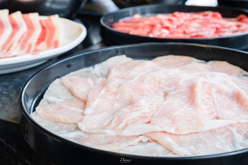 source: imgur.com 高雄左營|九勺涮涮鍋-擁有多種火鍋湯底與小資套餐可選擇