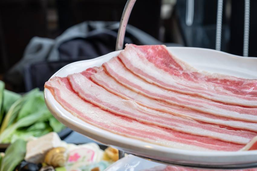 source: imgur.com 高雄左營|九勺涮涮鍋-擁有多種火鍋湯底與小資套餐可選擇