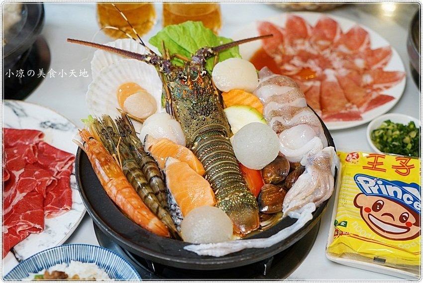 海鮮珠寶盒好華麗！台中火鍋浮誇無極限，豪華海鮮珠寶盒+20盎司肉品，「夢幻逸品」雙人套餐浪漫來襲~