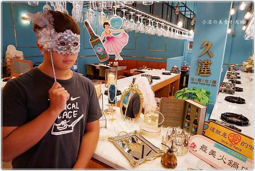 海鮮珠寶盒好華麗！台中火鍋浮誇無極限，豪華海鮮珠寶盒+20盎司肉品，「夢幻逸品」雙人套餐浪漫來襲~