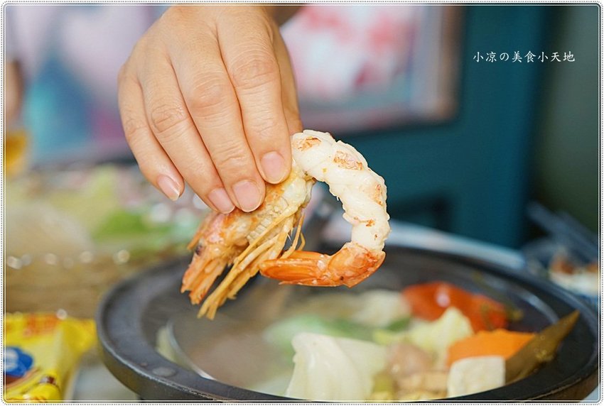 海鮮珠寶盒好華麗！台中火鍋浮誇無極限，豪華海鮮珠寶盒+20盎司肉品，「夢幻逸品」雙人套餐浪漫來襲~