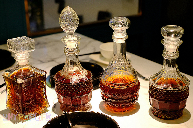 久違石頭火鍋,台中小火鍋,台中涮涮鍋,台中火鍋,台中美食,台中西屯火鍋,台中西屯美食,石頭火鍋,逢甲火鍋,逢甲美食 @強生與小吠的Hyper人蔘~