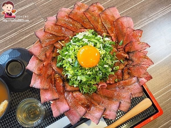 桃園小巨蛋美食-丼Fun「日本式丼ご飯」桃園店-IG爆紅重量級肉肉丼飯,炙燒牛排.鹽蔥牛舌令人驚艷 (邀約) @民宿女王芽月-美食.旅遊.全台趴趴走