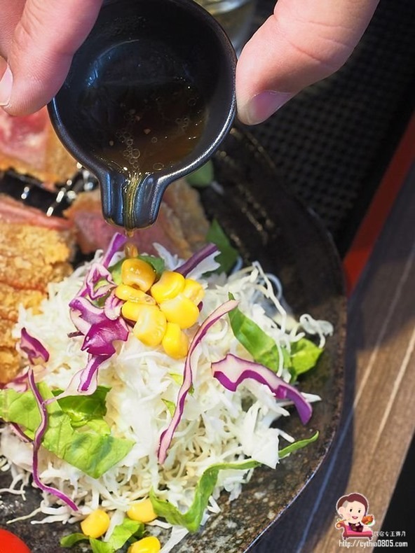 桃園小巨蛋美食-丼Fun「日本式丼ご飯」桃園店-IG爆紅重量級肉肉丼飯,炙燒牛排.鹽蔥牛舌令人驚艷 (邀約) @民宿女王芽月-美食.旅遊.全台趴趴走