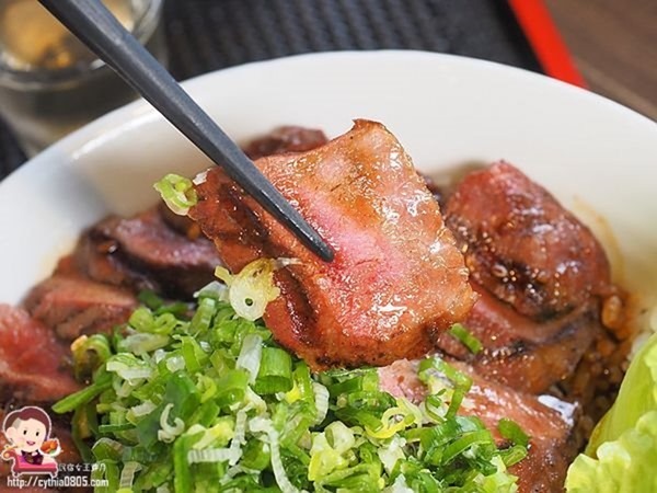 桃園小巨蛋美食-丼Fun「日本式丼ご飯」桃園店-IG爆紅重量級肉肉丼飯,炙燒牛排.鹽蔥牛舌令人驚艷 (邀約) @民宿女王芽月-美食.旅遊.全台趴趴走