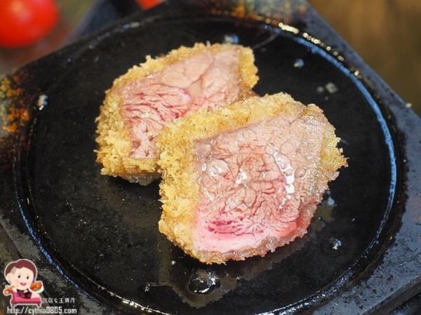 桃園小巨蛋美食-丼Fun「日本式丼ご飯」桃園店-IG爆紅重量級肉肉丼飯,炙燒牛排.鹽蔥牛舌令人驚艷 (邀約) @民宿女王芽月-美食.旅遊.全台趴趴走