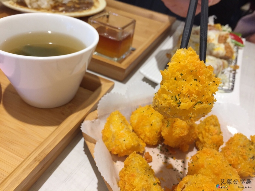 茉莉公主蛋包飯  || 台中北屯五目坊的隱藏版裙擺公主風蛋包飯，親子友善和家庭聚餐餐廳
