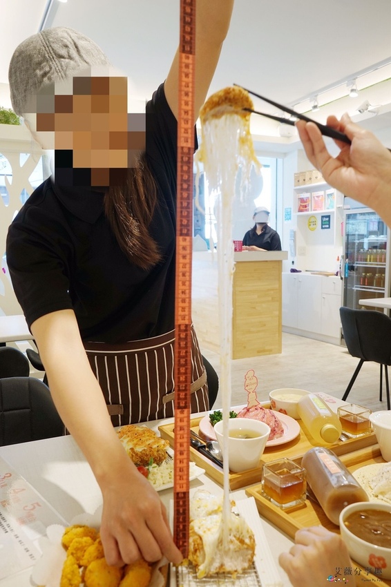 茉莉公主蛋包飯  || 台中北屯五目坊的隱藏版裙擺公主風蛋包飯，親子友善和家庭聚餐餐廳