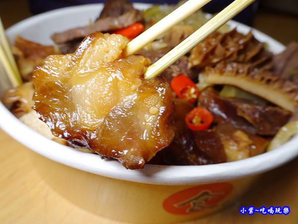 滷牛筋-牛哥滷味 (4).jpg