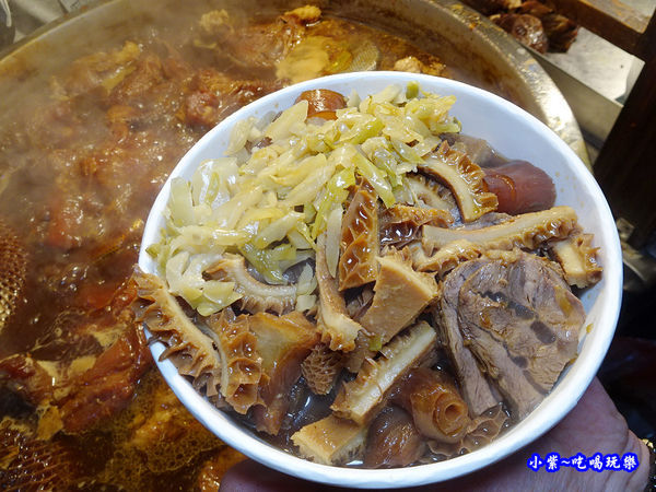 饒河街夜市-牛哥滷味 (9).jpg