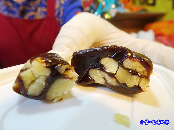 饒河街夜市-阿里山黑糖茶舖試吃 (4).jpg