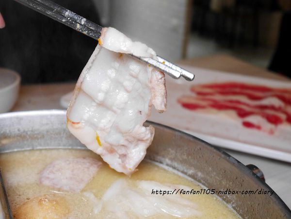 【台北火鍋】熊飽鍋物-東興店 #南京三民站 #宜蘭人氣火鍋店 #泰迪熊主題餐廳 #火鍋 #牛奶鍋 (34).JPG