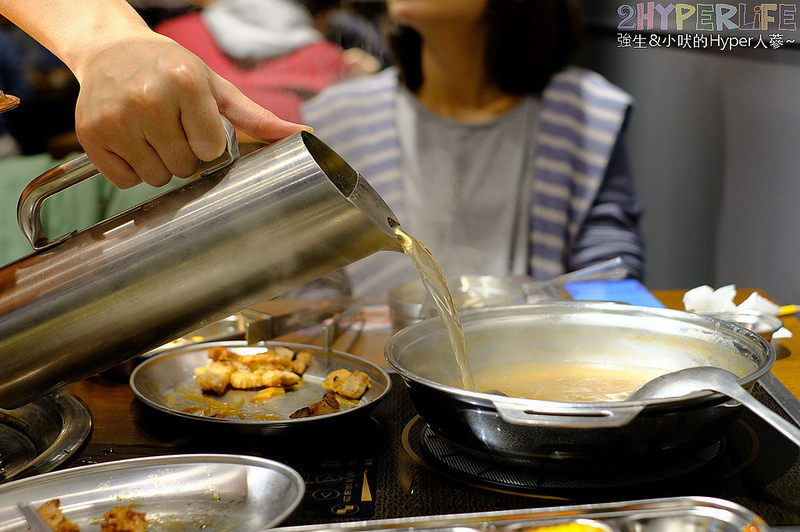 台中火鍋吃到飽,台中火鍋懶人包,台中烤肉推薦,台中烤肉火鍋吃到飽,台中美食,台中美食懶人包,台中韓式,台中韓式烤肉,台中韓式烤肉懶人包,台中韓式燒肉,烤肉吃到飽,生菜包肉,阿豬媽,韓國料理,韓式烤肉,韓式燒肉 @強生與小吠的Hyper人蔘~