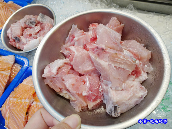 旗魚骨加肉-紳生魚片批發 (1).jpg