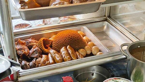 阿助水餃｜隱藏在中正紀念堂捷運站附近２樓的水餃店