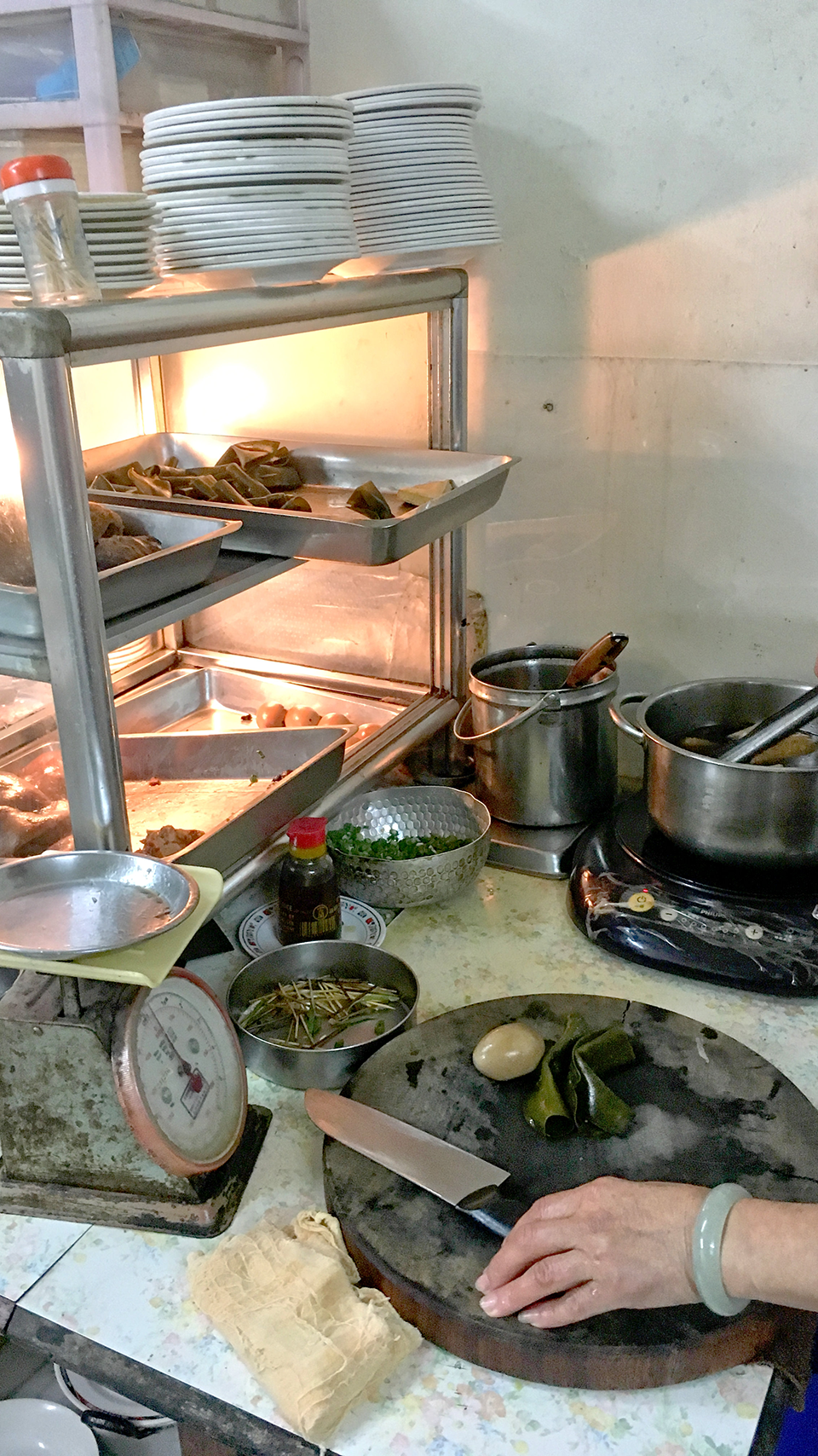 阿助水餃,中正紀念堂美食,我不是他媽媽,阿助餃子,山東餃子館,早澤,Cafe de Gear,杭州小籠湯包,盛園絲瓜小龍湯包,高三孝,銅板價