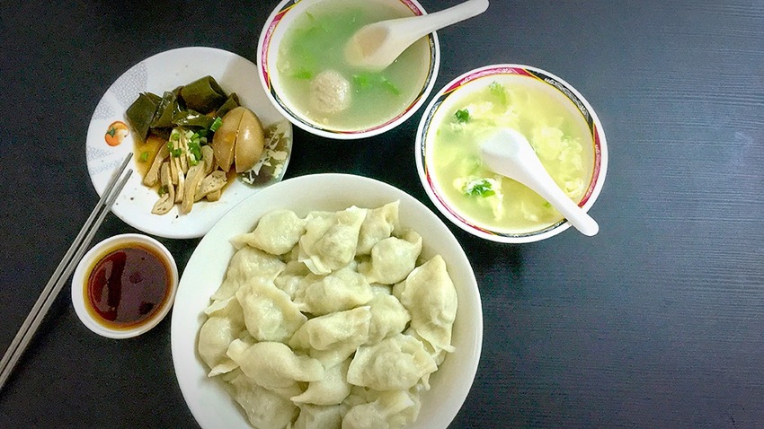 阿助水餃,中正紀念堂美食,我不是他媽媽,阿助餃子,山東餃子館,早澤,Cafe de Gear,杭州小籠湯包,盛園絲瓜小龍湯包,高三孝,銅板價
