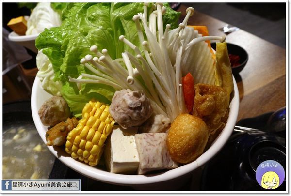 上老石鍋(台南中華店)：[食記]►台南火鍋推薦◄上老石鍋重磅海龍王鍋四人套餐只要1988元含四種湯底、副食、菜盤，愛海鮮的朋友們千萬別錯過!!!!