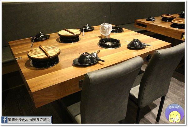 上老石鍋(台南中華店)：[食記]►台南火鍋推薦◄上老石鍋重磅海龍王鍋四人套餐只要1988元含四種湯底、副食、菜盤，愛海鮮的朋友們千萬別錯過!!!!