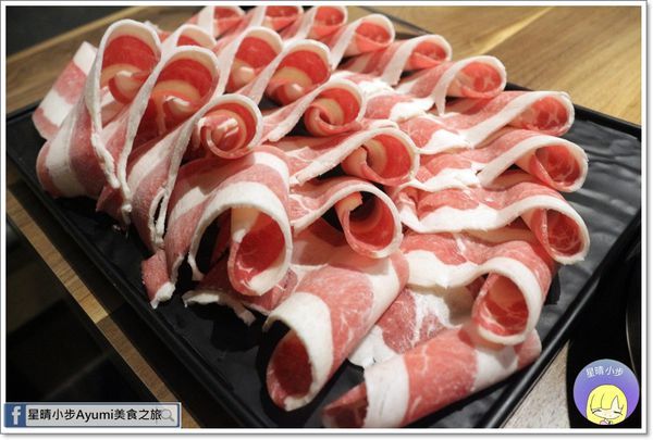 上老石鍋(台南中華店)：[食記]►台南火鍋推薦◄上老石鍋重磅海龍王鍋四人套餐只要1988元含四種湯底、副食、菜盤，愛海鮮的朋友們千萬別錯過!!!!