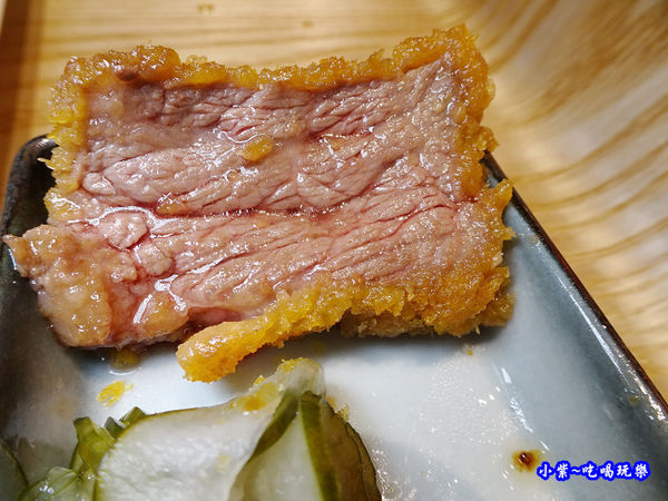 虎次雙拼定食-炸冷藏黑牛  (3).jpg