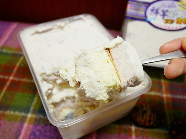 麥仕佳:麥仕佳鮮芋奶酪蛋糕盒-網路超夯宅配甜點 超大盒且多層次手工芋泥蛋糕 是芋泥控千萬不能錯過的芋頭蛋糕