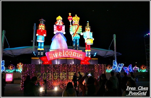 2019桃園燈會三民主燈區(三民主燈區)：《2019桃園燈會》2019.02.14下班到桃園『三民主燈區』燈會趴趴走