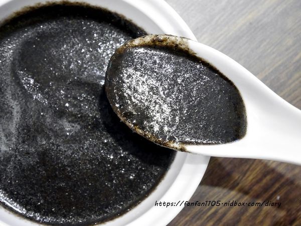 【桃園吃到飽】港點大師-愛買桃園店 #麻辣小龍蝦 #港式點心 #流沙奶皇包 #鮮蝦腸粉 #燒賣 (37).JPG