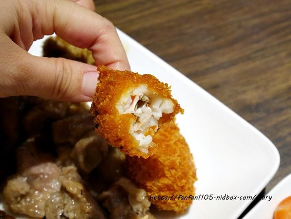 【桃園吃到飽】港點大師-愛買桃園店 #麻辣小龍蝦 #港式點心 #流沙奶皇包 #鮮蝦腸粉 #燒賣 (17).JPG