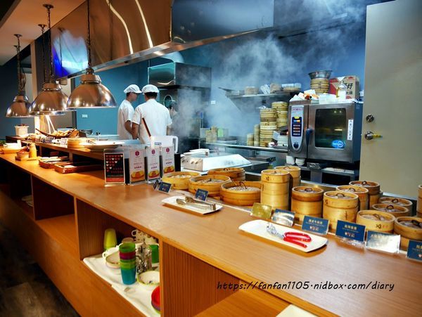 【桃園吃到飽】港點大師-愛買桃園店 #麻辣小龍蝦 #港式點心 #流沙奶皇包 #鮮蝦腸粉 #燒賣 (44).JPG