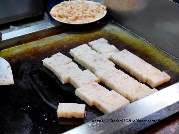 【桃園吃到飽】港點大師-愛買桃園店 #麻辣小龍蝦 #港式點心 #流沙奶皇包 #鮮蝦腸粉 #燒賣 (19).JPG