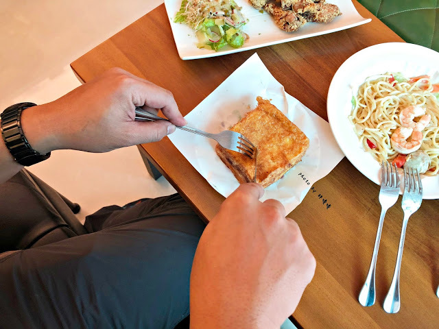 【台中 大里】尊珈啡enjoy coffee🎵🎶🎵二訪美味更升級，每天都有新甜點，菜單不定期更換，每一道餐點都非常好吃，不論內用、外帶都可以，近十九甲健康公園及Dali Art藝術廣場~