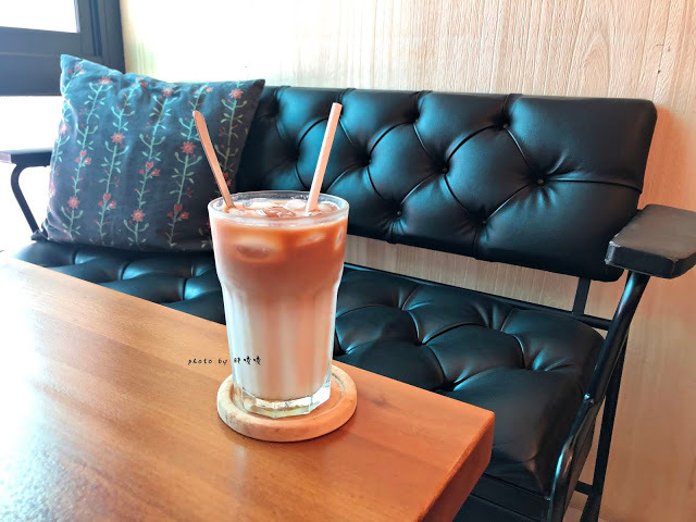 【台中 大里】尊珈啡enjoy coffee🎵🎶🎵二訪美味更升級，每天都有新甜點，菜單不定期更換，每一道餐點都非常好吃，不論內用、外帶都可以，近十九甲健康公園及Dali Art藝術廣場~