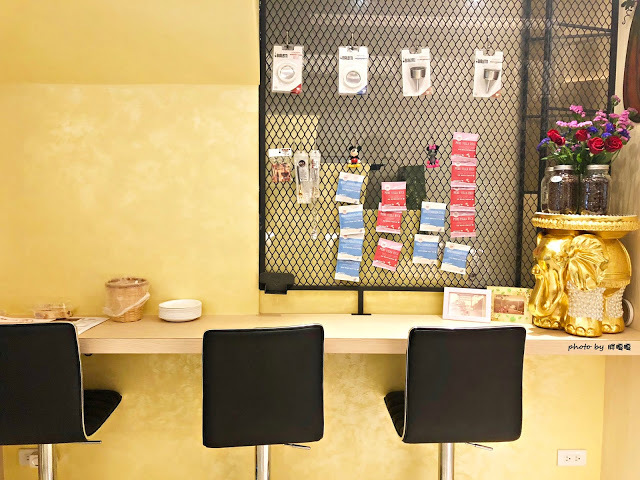 【台中 大里】尊珈啡enjoy coffee🎵🎶🎵以客為尊，以「尊」為家，讓人超放鬆的居家咖啡小店，老闆是香港人，超厚西多士根本無敵，自家調製義式肉醬外面真的吃不到，每天還有不同的手做甜點，驚喜不斷，