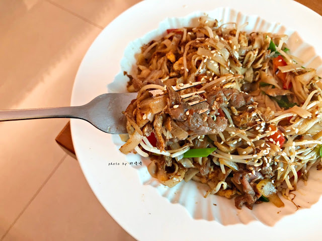 【台中 大里】尊珈啡enjoy coffee🎵🎶🎵二訪美味更升級，每天都有新甜點，菜單不定期更換，每一道餐點都非常好吃，不論內用、外帶都可以，近十九甲健康公園及Dali Art藝術廣場~