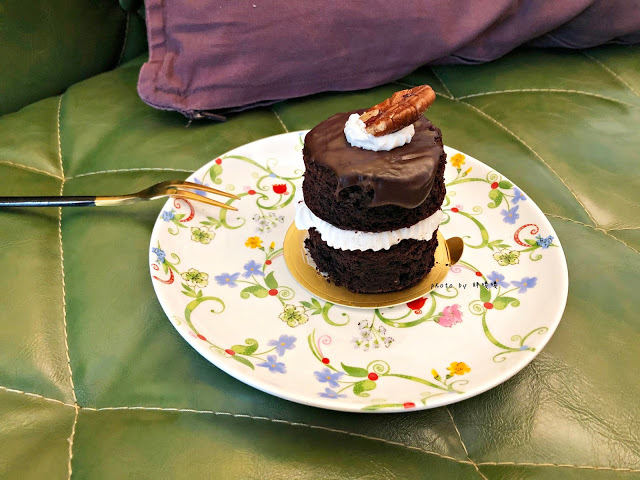 【台中 大里】尊珈啡enjoy coffee🎵🎶🎵二訪美味更升級，每天都有新甜點，菜單不定期更換，每一道餐點都非常好吃，不論內用、外帶都可以，近十九甲健康公園及Dali Art藝術廣場~