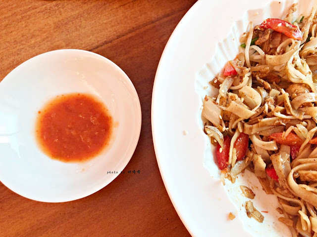 【台中 大里】尊珈啡enjoy coffee🎵🎶🎵二訪美味更升級，每天都有新甜點，菜單不定期更換，每一道餐點都非常好吃，不論內用、外帶都可以，近十九甲健康公園及Dali Art藝術廣場~