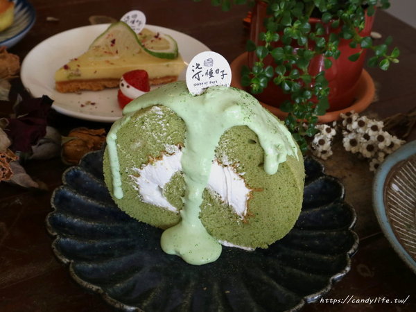 柒種日子:台中美食│柒種日子〃乾燥花咖啡廳,甜點款式超多,近台中花博后里區~