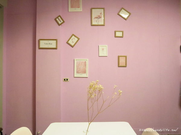 柒種日子:台中美食│柒種日子〃乾燥花咖啡廳,甜點款式超多,近台中花博后里區~