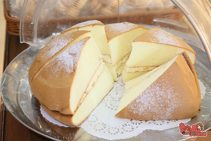 【台南伴手禮】一天出爐三次還不夠販售的人氣麵包店，秒殺商品吃過都說讚：滋養軒食品 - 熱血玩台南。跳躍新世界