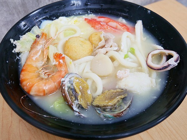 劉妹鍋燒意麵-大甲店：劉妹鍋燒意麵 大甲店-台中大甲鍋燒麵  台南風味湯頭  不用遠征也能品嘗