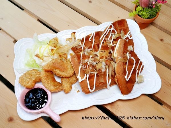 【宜蘭美食】慢漫窩飲食堂 #平價美食 #咖啡 #鬆餅 #早午餐 #乾燥花 享受慢步調的放鬆時光 (19).JPG
