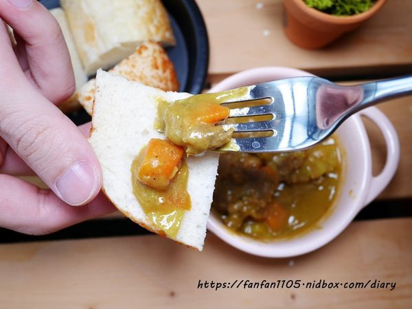 【宜蘭美食】慢漫窩飲食堂 #平價美食 #咖啡 #鬆餅 #早午餐 #乾燥花 享受慢步調的放鬆時光 (28).JPG